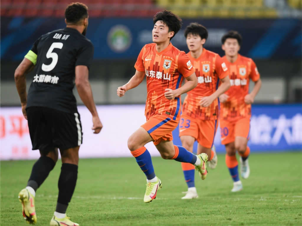 严益唯：中超00后球员“接棒”需提速